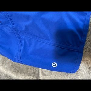 Women’s Lululemon athletic short